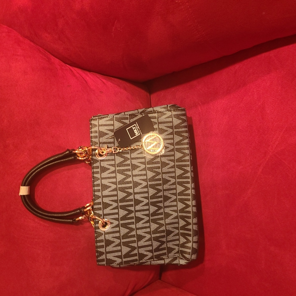 MIA K FARROW COLLECTION (BLACK SATCHEL WITH SHOULDER STRAP)